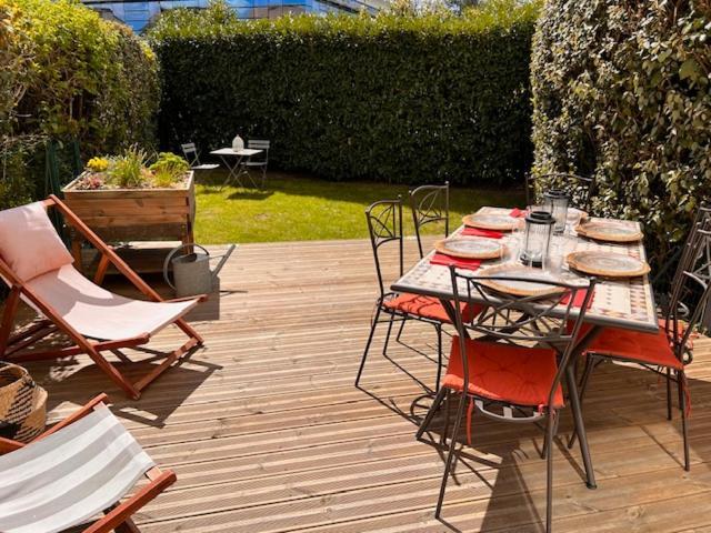 Maison Comet Avec Jardin Et Parking Orléans Exterior foto